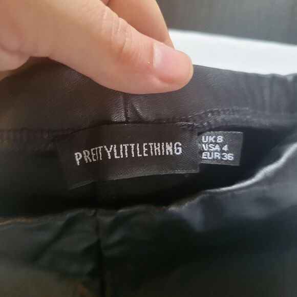 Pretty Little Thing black faux leather Leggings Pants High Rise Size 4 - Picture 3 of 6